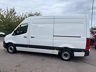 Used 2021 Mercedes-Benz Sprinter Progressive White - Interior and Exterior details 6