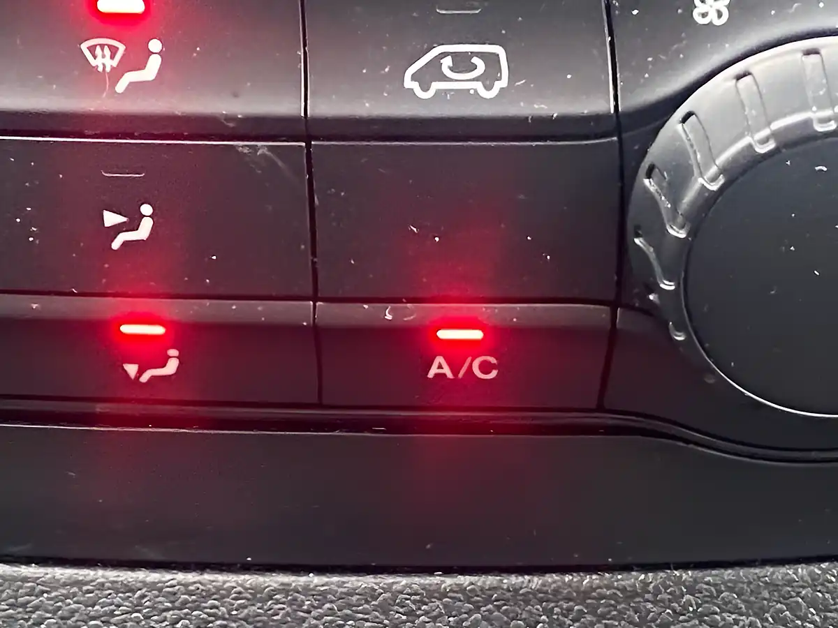 Used 2021 Mercedes-Benz Vito Progressive Black - Interior and Exterior details 10