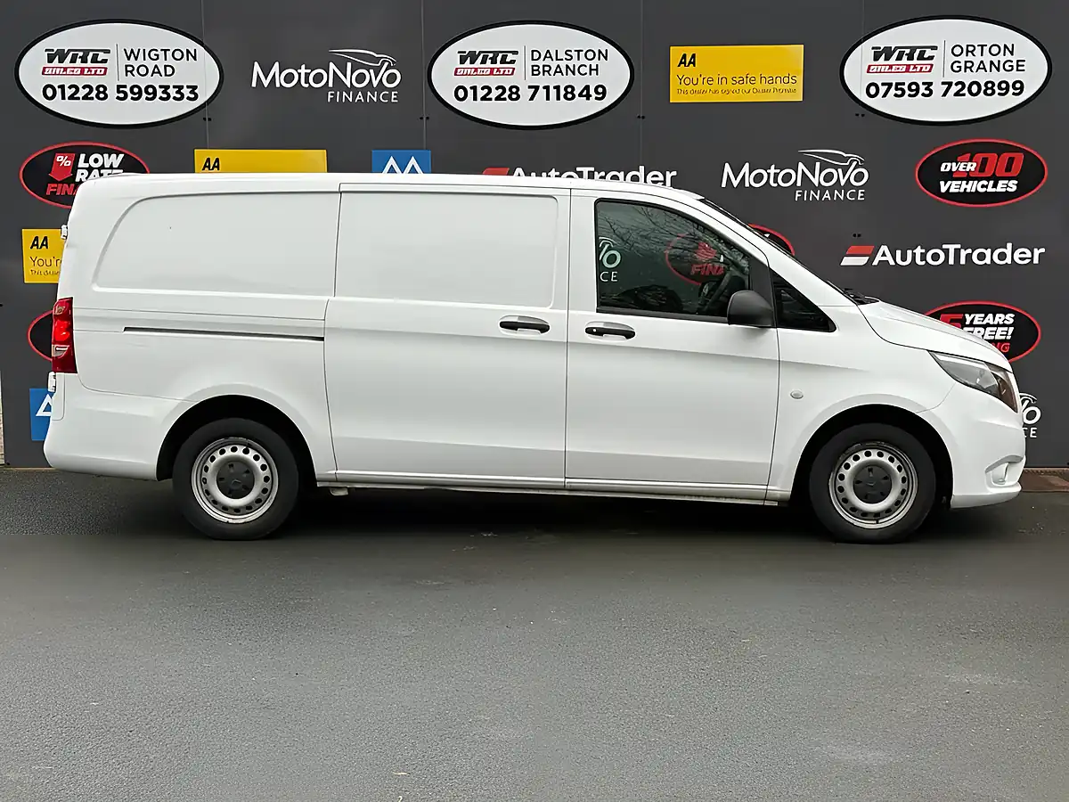 Used 2021 Mercedes-Benz Vito Progressive L2 White - Interior and Exterior details 5
