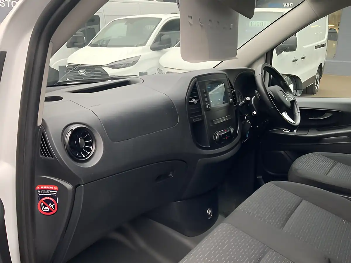 Used 2021 Mercedes-Benz Vito Progressive White - Interior and Exterior details 16