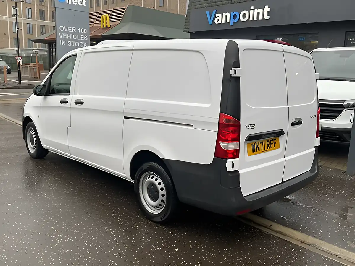 Used 2021 Mercedes-Benz Vito Progressive White - Interior and Exterior details 4