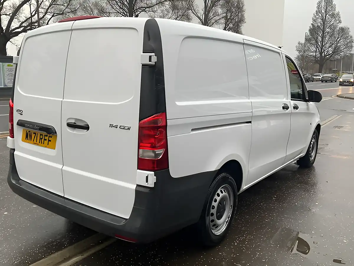 Used 2021 Mercedes-Benz Vito Progressive White - Interior and Exterior details 5