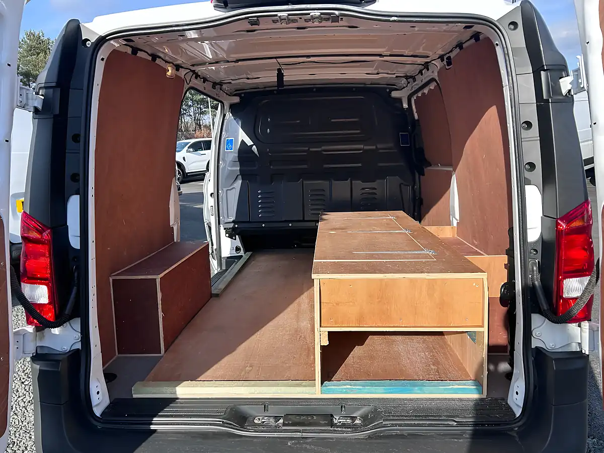 Used 2021 Mercedes-Benz Vito Progressive White - Interior and Exterior details 15