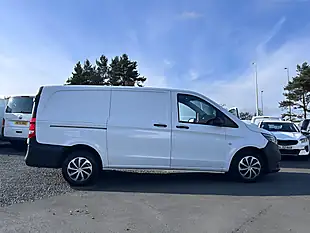 Used 2021 Mercedes-Benz Vito Progressive White - Interior and Exterior details 3