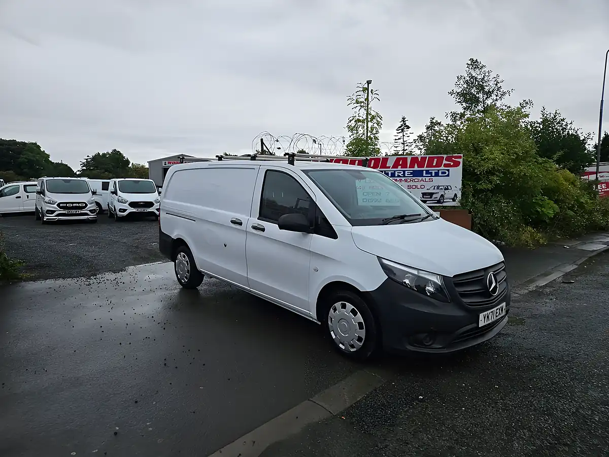 Used 2021 Mercedes-Benz Vito Progressive White - Front View