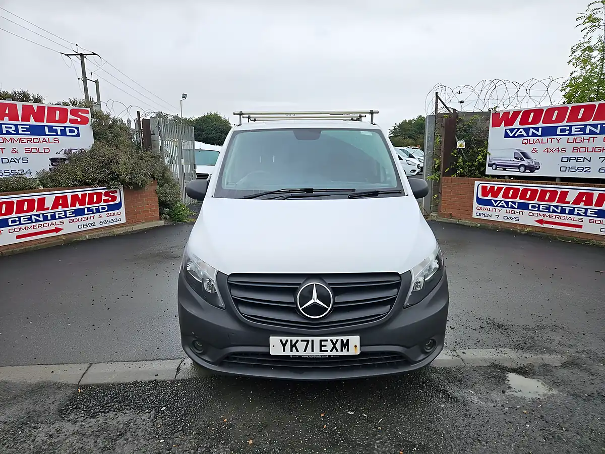 Used 2021 Mercedes-Benz Vito Progressive White - Interior and Exterior details 3