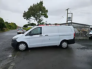 Used 2021 Mercedes-Benz Vito Progressive White - Interior and Exterior details 5