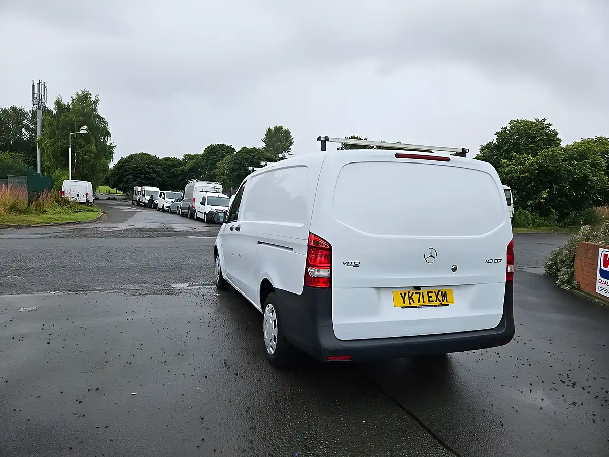 Used 2021 Mercedes-Benz Vito Progressive White - Interior and Exterior details 6