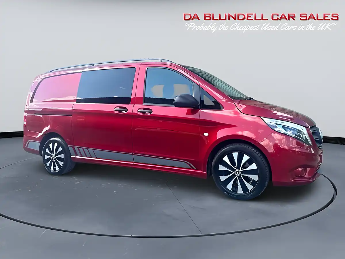 Used 2021 Mercedes-Benz Vito Sport Crew Van Double Cab Red - Interior and Exterior details 10