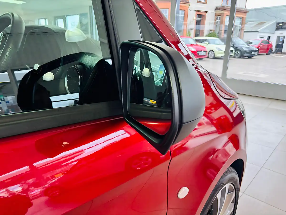 Used 2021 Mercedes-Benz Vito Sport Tourer Red - Interior and Exterior details 10