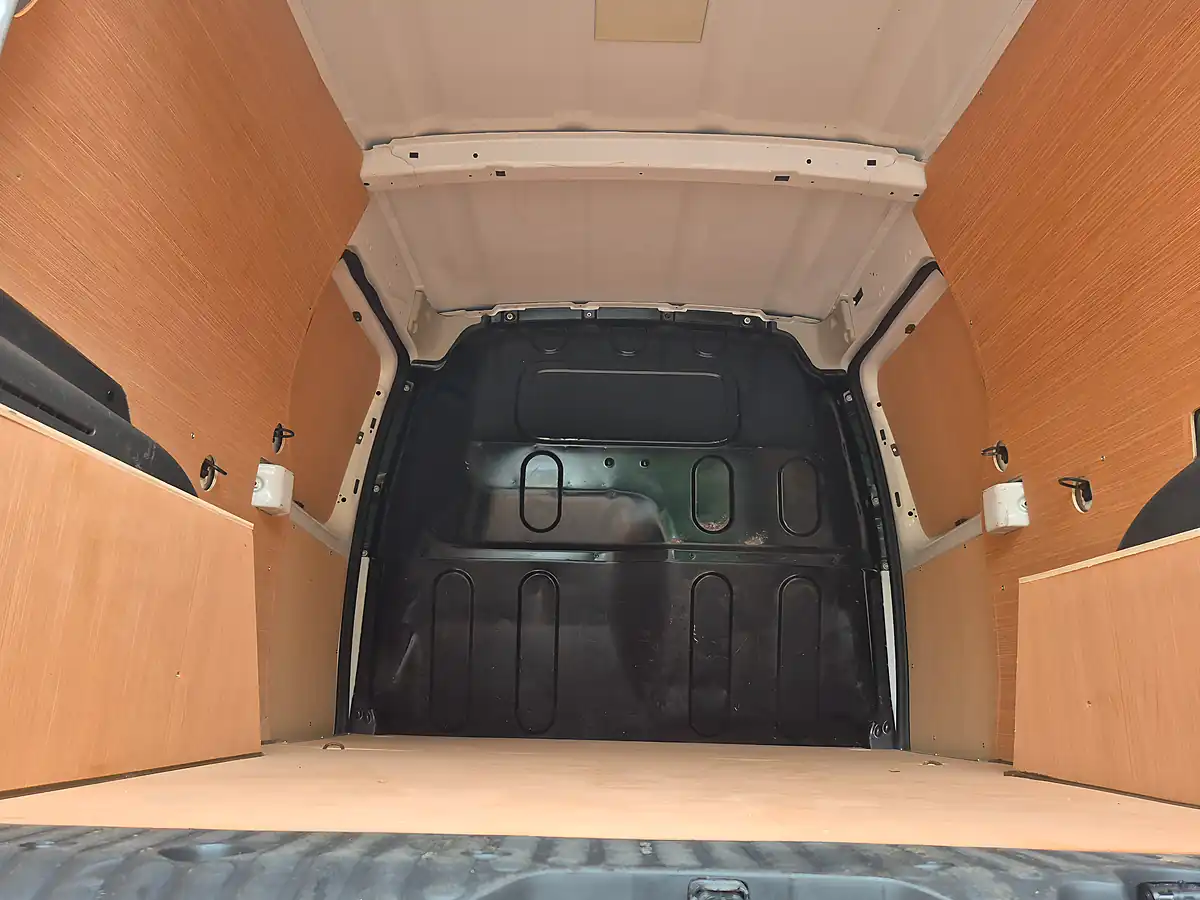 Used 2021 Mercedes Citan Pure Arctic White - Interior and Exterior details 10