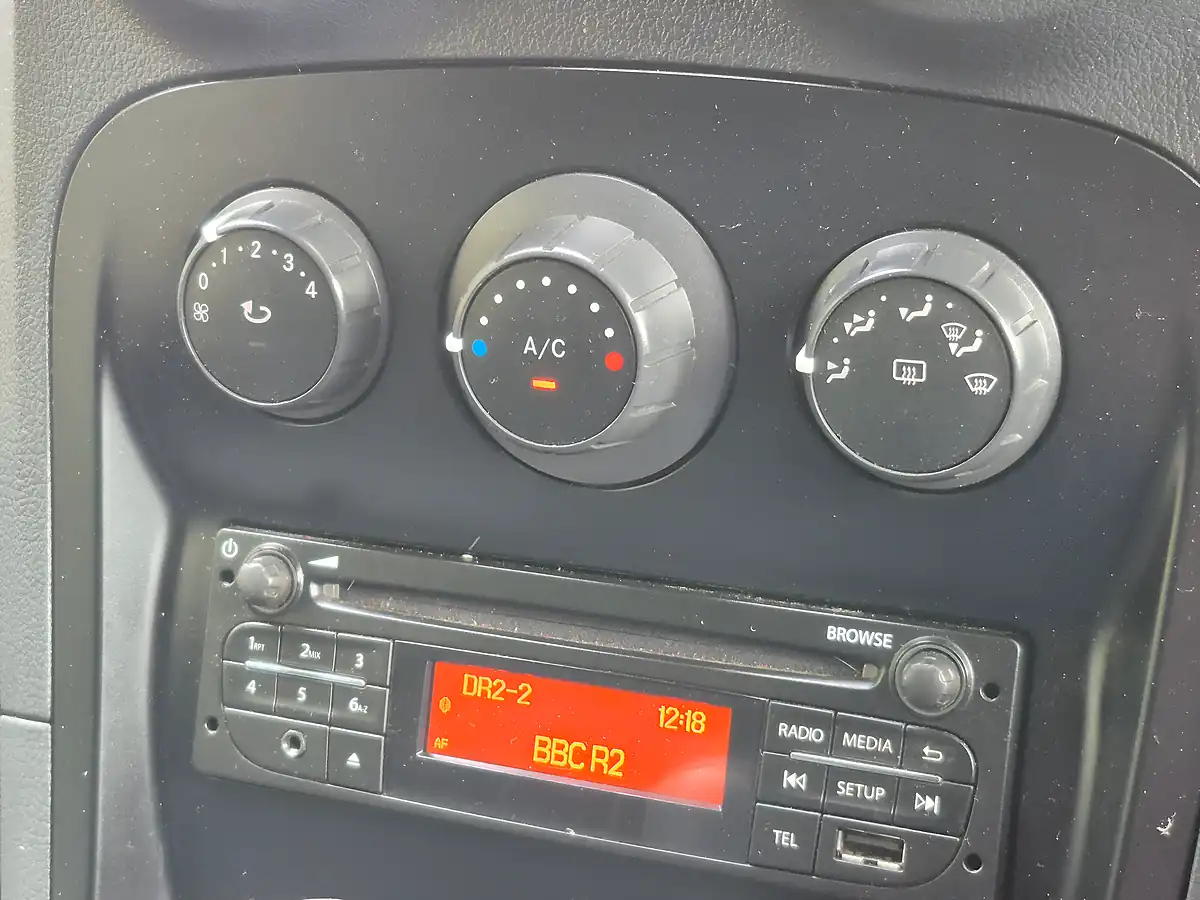 Used 2021 Mercedes Citan Pure Arctic White - Interior and Exterior details 13