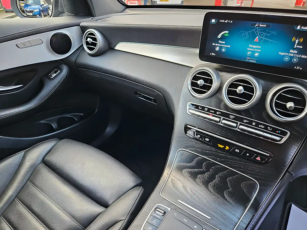 Used 2021 Mercedes GLC300 AMG Line Premium De Grey - Interior and Exterior details 16