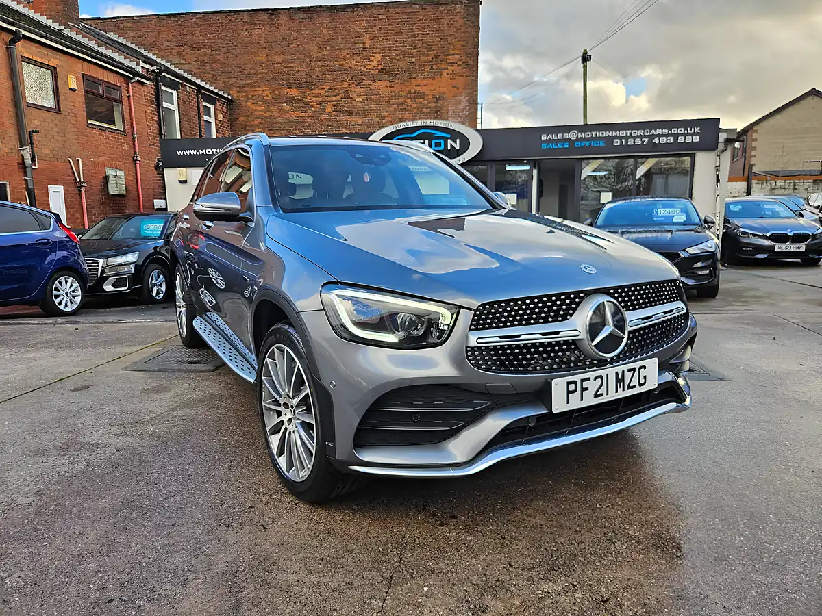 Used 2021 Mercedes GLC300 AMG Line Premium De Grey - Interior and Exterior details 6