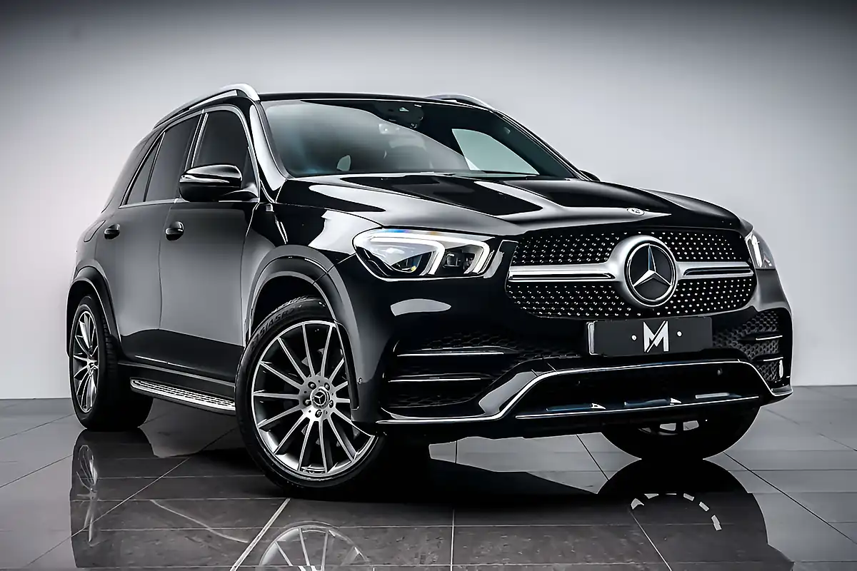 Used 2021 Mercedes Gle AMG Line (premium) Obsidian Black - Front View