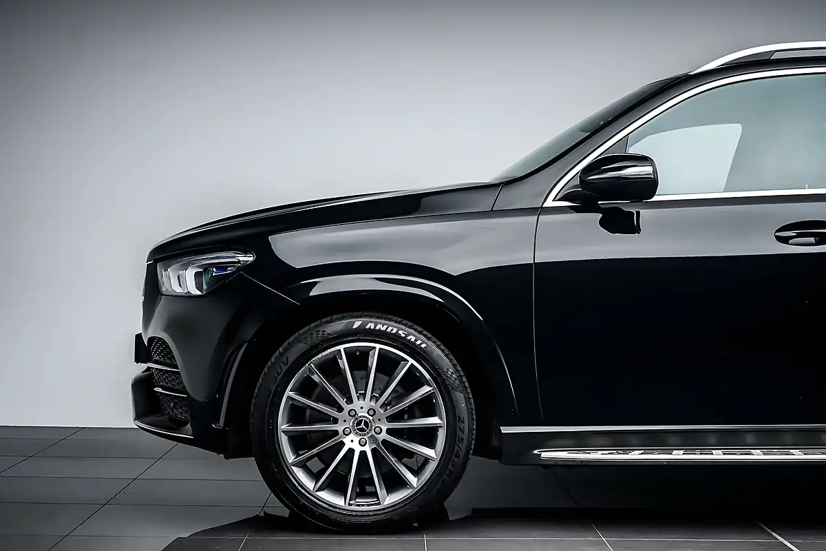 Used 2021 Mercedes Gle AMG Line (premium) Obsidian Black - Interior and Exterior details 11