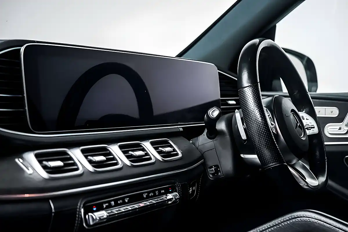 Used 2021 Mercedes Gle AMG Line (premium) Obsidian Black - Interior and Exterior details 15