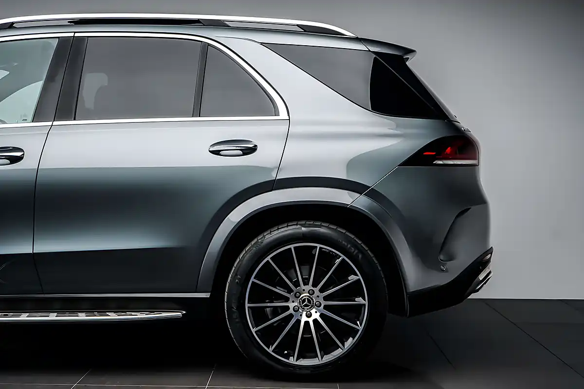 Used 2021 Mercedes Gle AMG Line (premium Plus) Selenite Grey - Interior and Exterior details 12