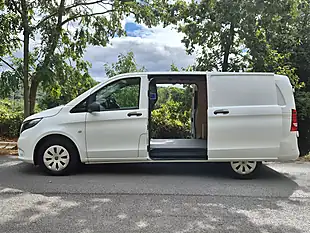 Used 2021 Mercedes Vito Progressive White - Interior and Exterior details 12
