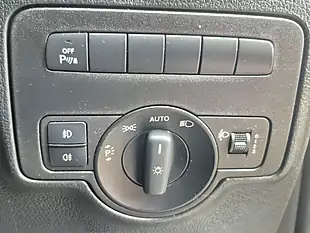 Used 2021 Mercedes Vito Progressive White - Interior and Exterior details 15