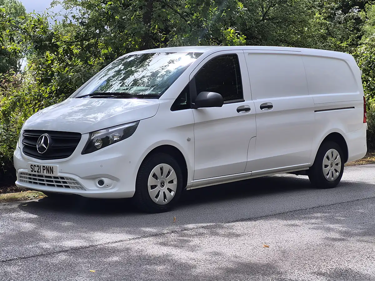 Used 2021 Mercedes Vito Progressive White - Interior and Exterior details 2