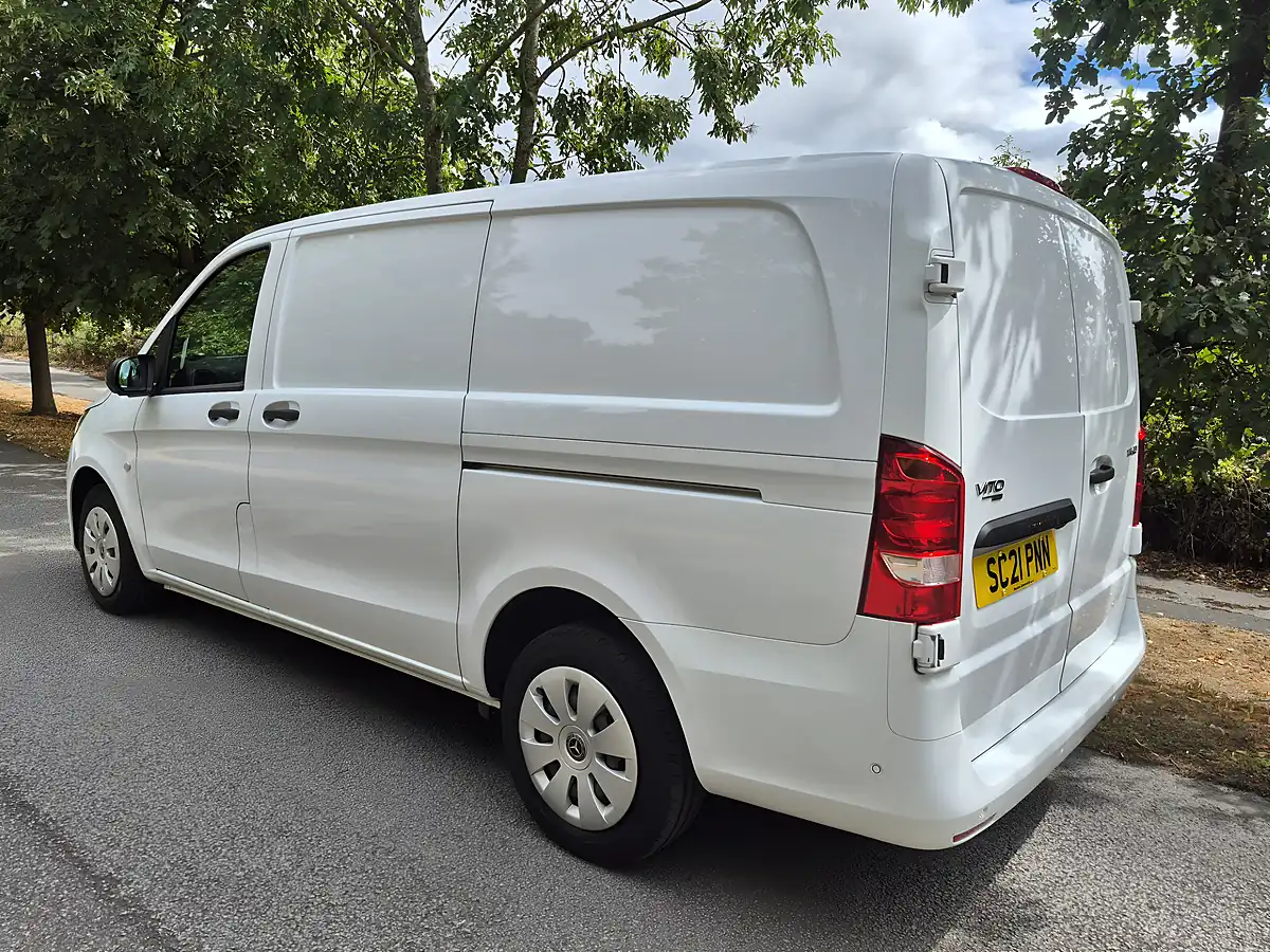 Used 2021 Mercedes Vito Progressive White - Interior and Exterior details 5
