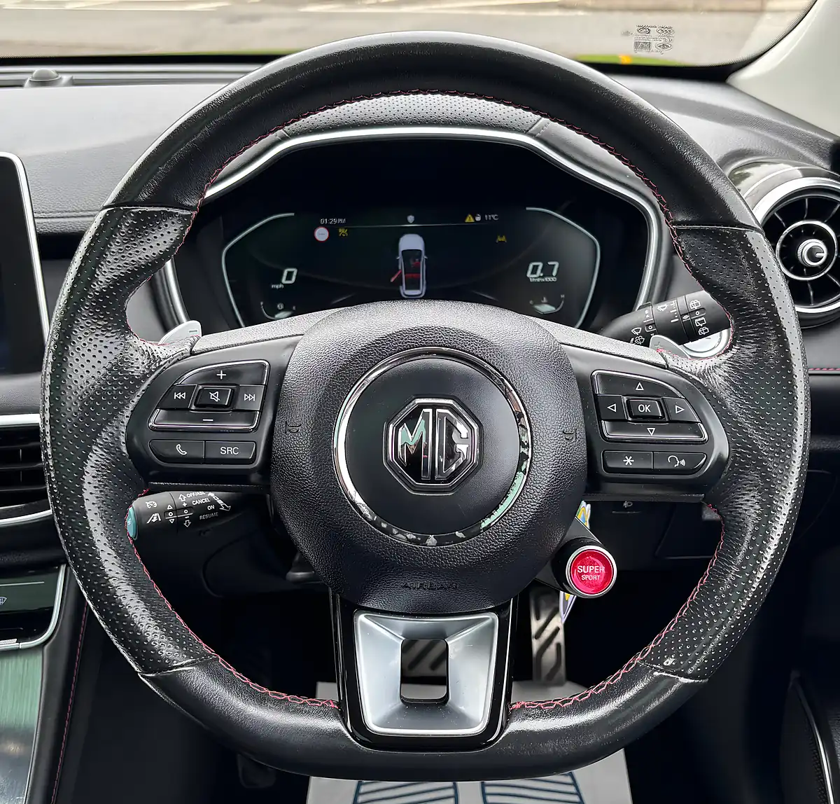 Used 2021 MG Hs Exclusive Black - Interior and Exterior details 12