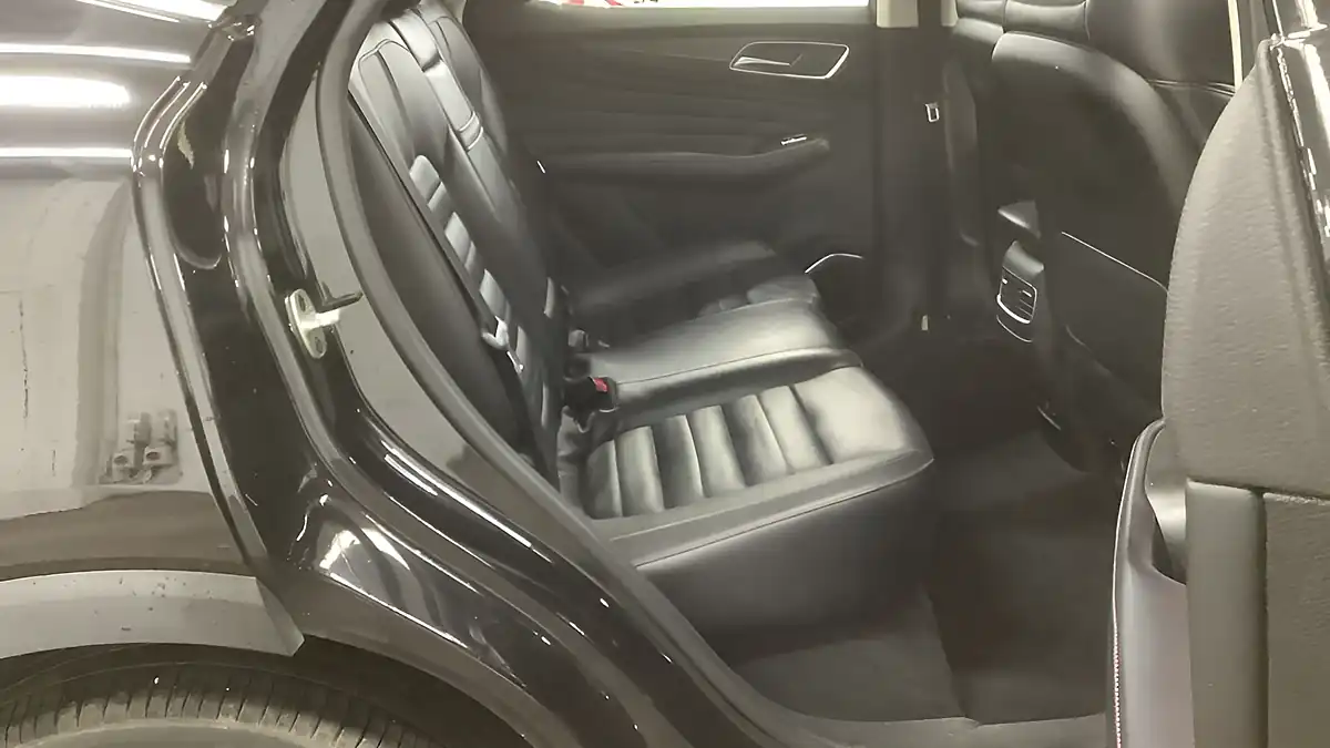 Used 2021 MG HS Exclusive Black - Interior and Exterior details 16