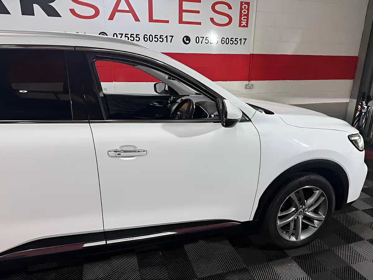 Used 2021 MG HS Exclusive White - Interior and Exterior details 10