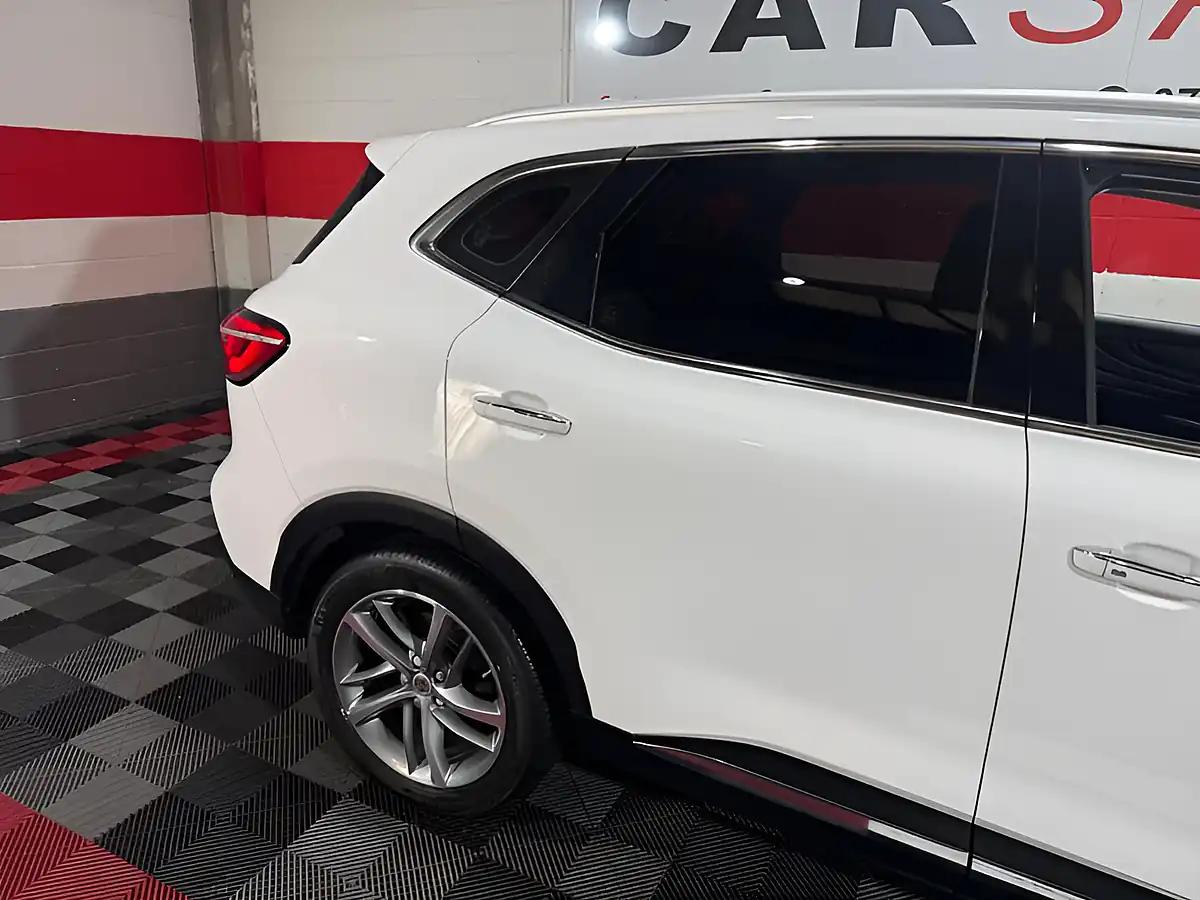 Used 2021 MG HS Exclusive White - Interior and Exterior details 4