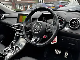 Used 2021 MG MG Hs Exclusive Red - Interior and Exterior details 15