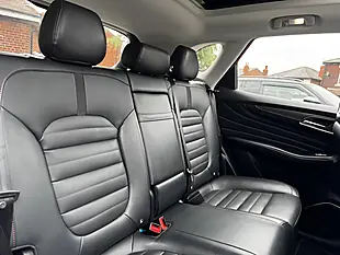 Used 2021 MG MG Hs Exclusive Red - Interior and Exterior details 18