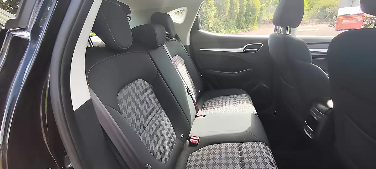 Used 2021 MG MG Zs Excite Black - Interior and Exterior details 13