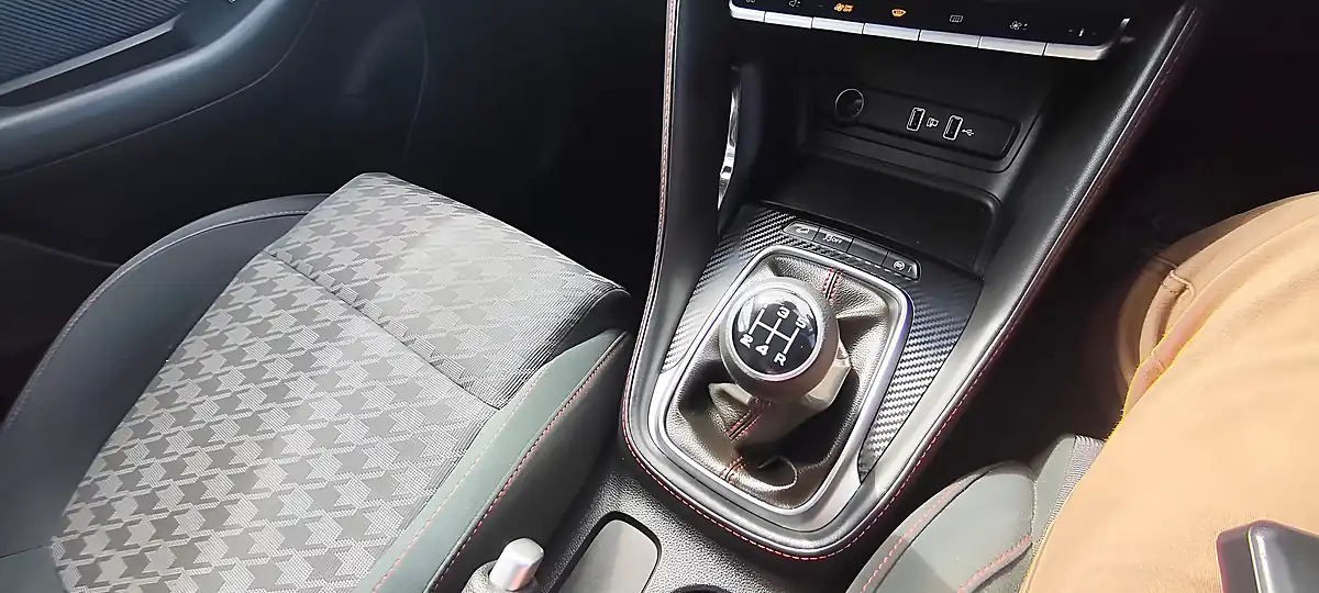 Used 2021 MG MG Zs Excite Black - Interior and Exterior details 18