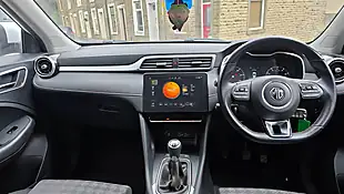 Used 2021 MG MG Zs Excite White - Interior and Exterior details 9