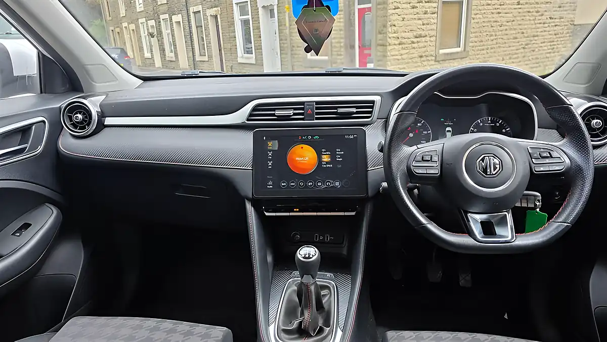 Used 2021 MG MG Zs Excite White - Interior and Exterior details 9