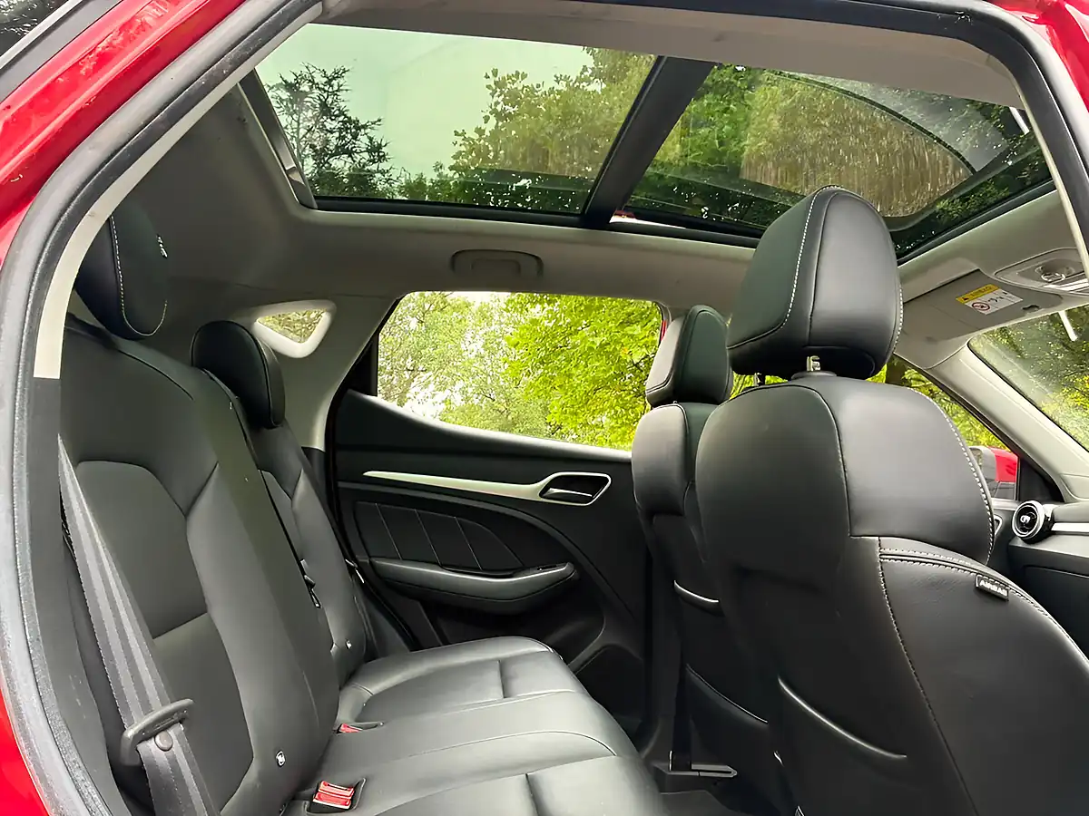 Used 2021 MG MG Zs Exclusive Red - Interior and Exterior details 11