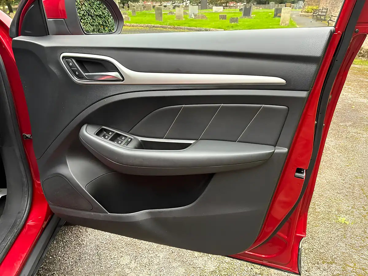 Used 2021 MG MG Zs Exclusive Red - Interior and Exterior details 12