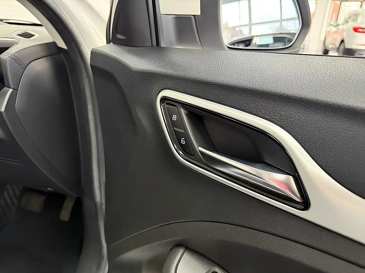 Used 2021 MG MG Zs Exclusive White - Interior and Exterior details 16