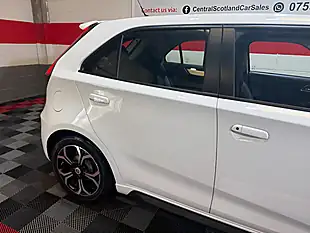 Used 2021 MG MG3 Excite White - Interior and Exterior details 4