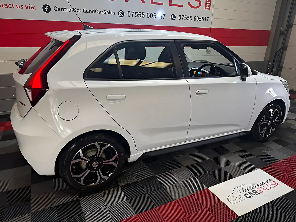 Used 2021 MG MG3 Excite White - Interior and Exterior details 5