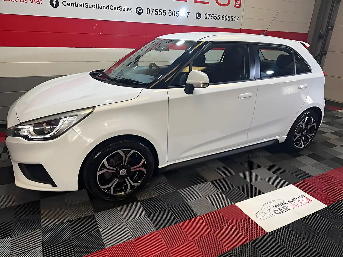 Used 2021 MG MG3 Excite White - Interior and Exterior details 6