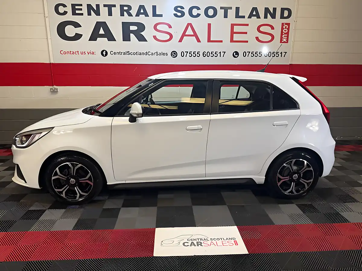 Used 2021 MG MG3 Excite White - Interior and Exterior details 7