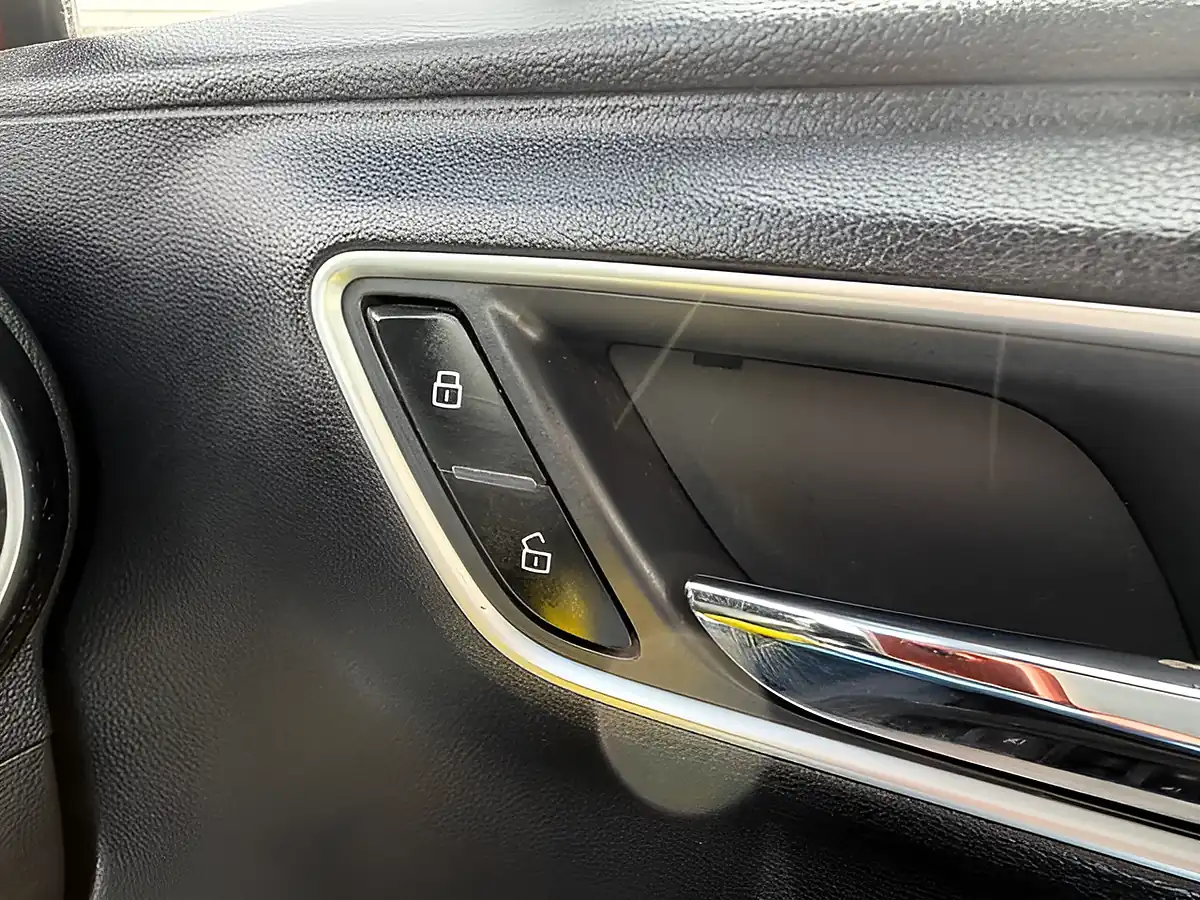 Used 2021 MG MG3 Exclusive Nav Red - Interior and Exterior details 14
