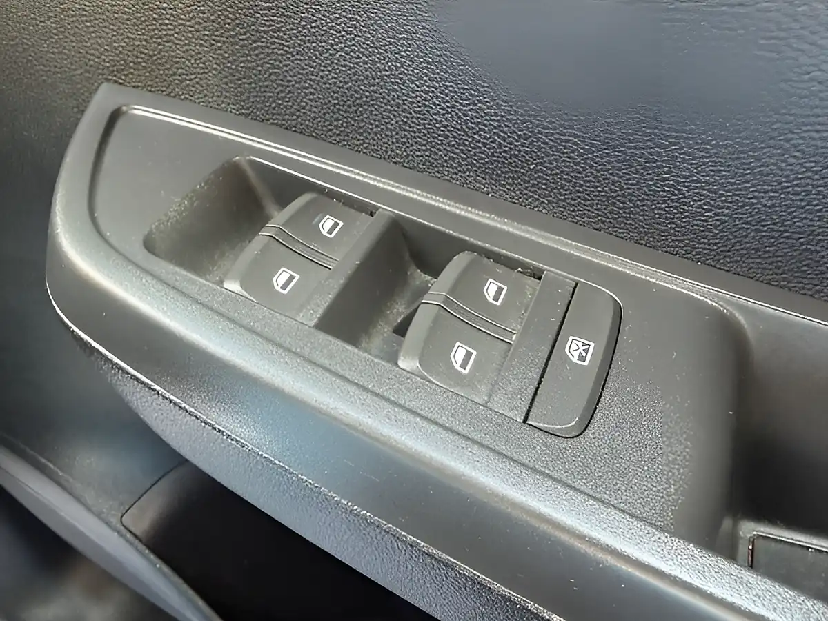 Used 2021 MG MG3 Exclusive Nav Red - Interior and Exterior details 16