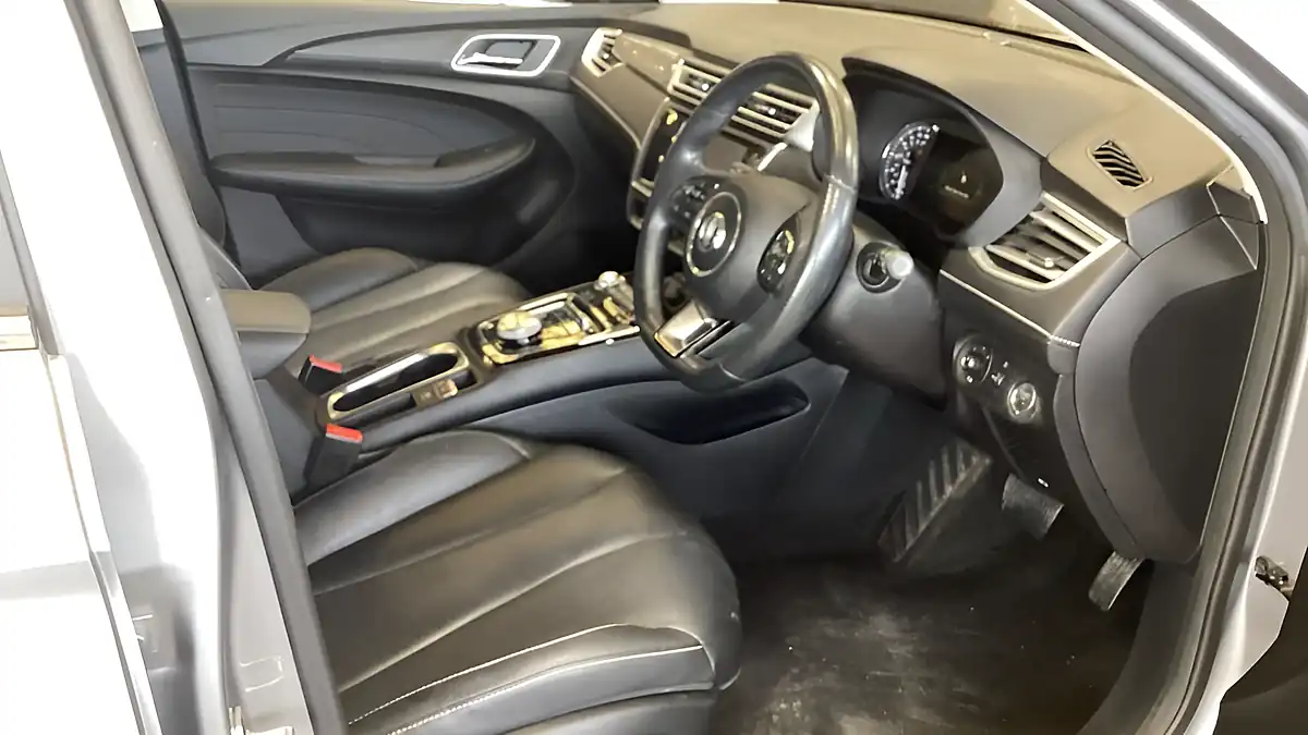 Used 2021 MG MG5 Exclusive Long Range Silver - Interior and Exterior details 2
