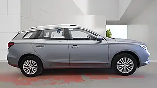 Used 2021 MG MG5 Exclusive Long Range Silver - Interior and Exterior details 9