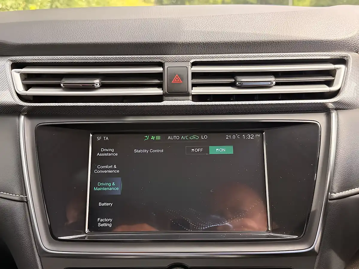 Used 2021 MG MG5 Exclusive Piccadilly Blue - Interior and Exterior details 13