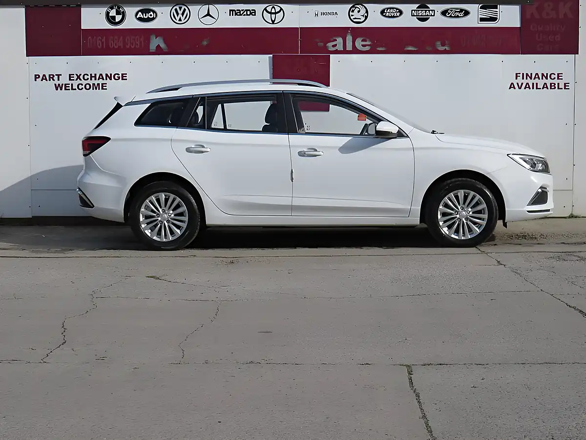 Used 2021 MG MG5 Exclusive White - Interior and Exterior details 3