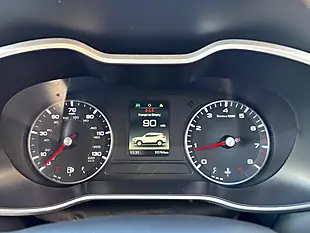 Used 2021 MG Zs Excite Red - Interior and Exterior details 14
